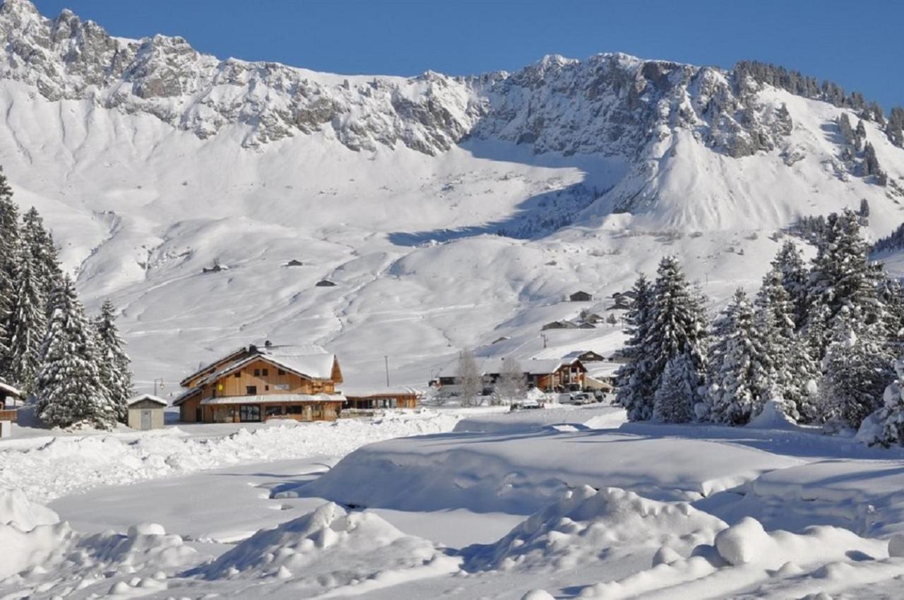 Les Roches 1500 Hotel Mieussy Eksteriør billede