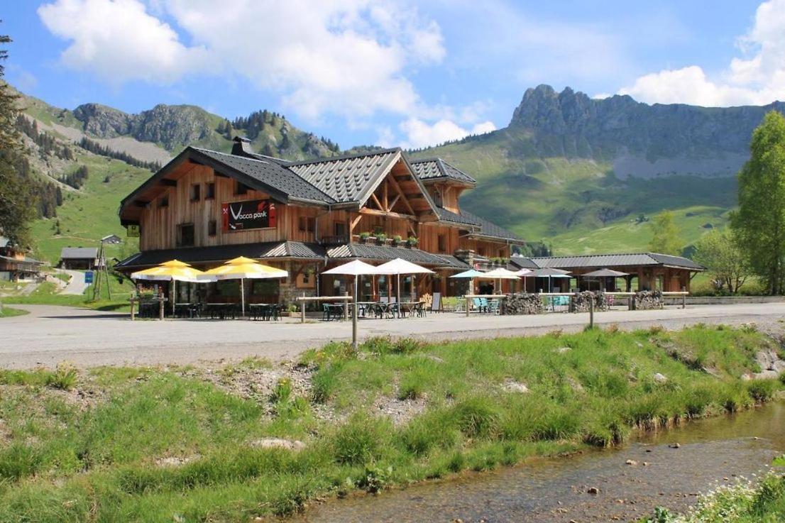 Les Roches 1500 Hotel Mieussy Eksteriør billede